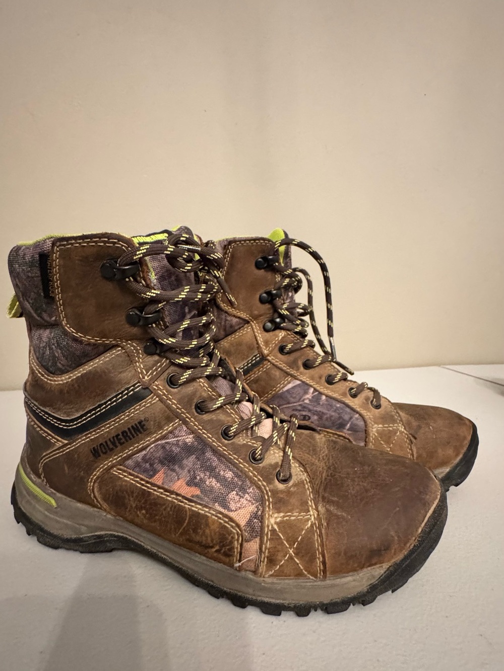 Wolverine Brown Leather Work Boots Camouflage Panels and Neon Accents size9.5